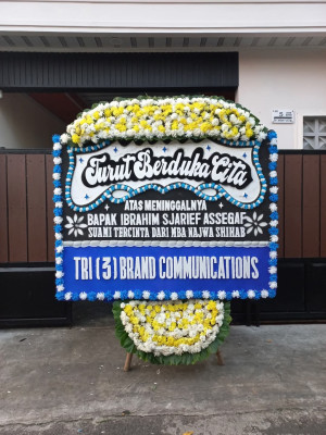 Papan Bunga Duka di Girsang Sipangan Bolon